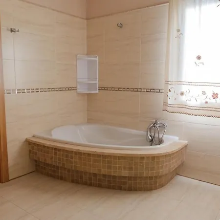 Compostela Villa *