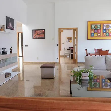 Villa Compostela *